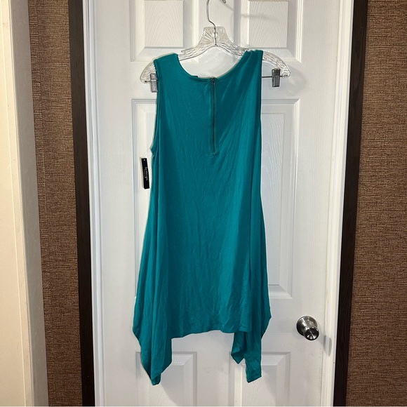 NWT La Vanya Teal Scoop Neck Sleeveless Handkerchief Hem Tank size 1X - Picture 8 of 10